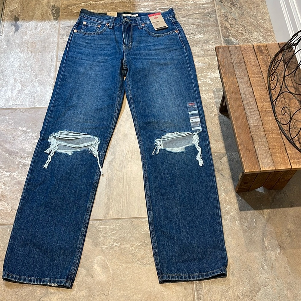 🆕 Levi’s Low Pro Women’s Jeans